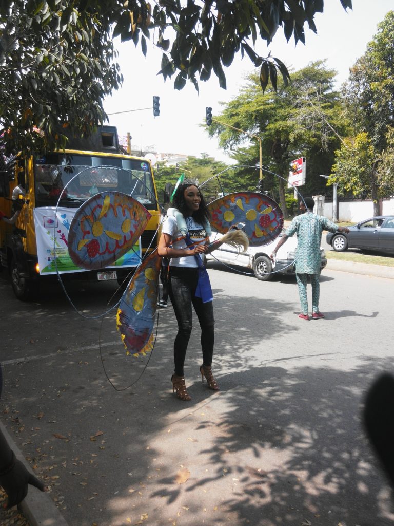 Miss Commonwealth Africa dancing at the Roadshow